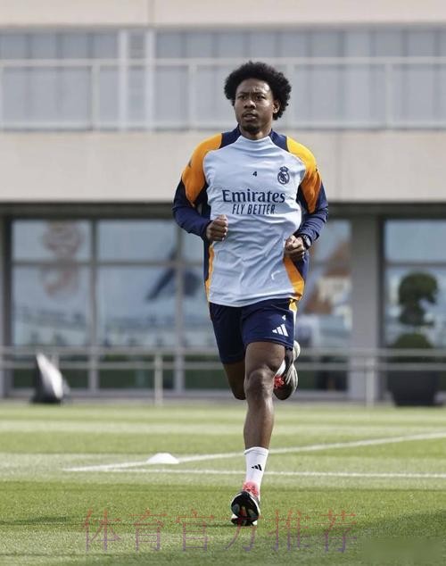 马卡报：阿拉巴已进行有球训练 或明年1月复出